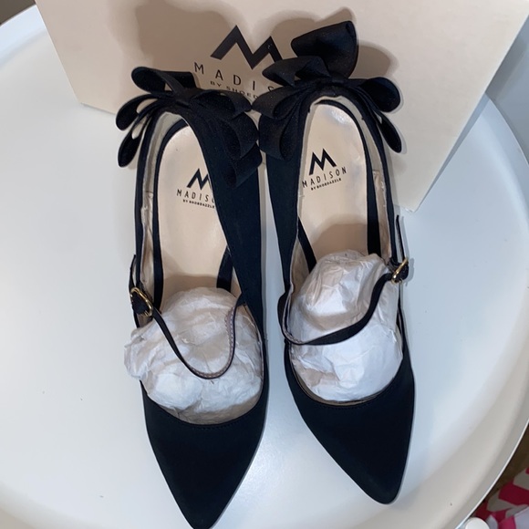 MADISON Black Fabric Mary Jane Pump with Bow Detail - Picture 5 of 6